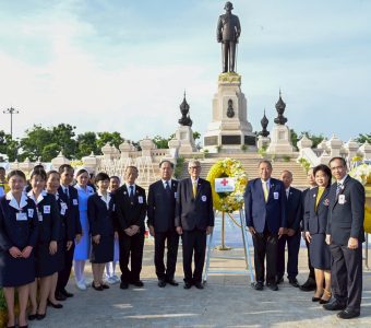 LINE_ALBUM_13 ตค 68 วางพวงมาา ร.9_251013_3_0_0 copy