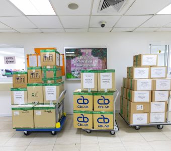 แม้น้ำลด…แต่ความห่วงใยไม่ลด! รพ.จุฬาลงกรณ์ สภากาชาดไทย บริจาค "ยารักษาโรคซับซ้อน" มูลค่า 2.5 ล้านบาท แก่ รพ.หาดใหญ่ ให้การรักษาต่อเนื่องแม้หลังน้ำลด 1C3A4400_0