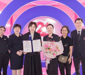 รพ.จุฬาลงกรณ์ รับมอบ“ประกาศนียบัตรต่ออายุการรับรองคุณภาพมาตรฐานโรงพยาบาลและบริการสุขภาพ ขั้นก้าวหน้า” ประจำปี 2569 ในการประชุมวิชาการ HA National Forum ครั้งที่ 26 328291_0_0