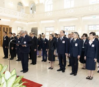 โรงพยาบาลจุฬาลงกรณ์ สภากาชาดไทย ร่วมพิธีถวายพระพรชัยมงคล เนื่องในโอกาสพระราชพิธีมหามงคลเฉลิมพระชนมพรรษา 4 รอบ สมเด็จพระนางเจ้า ฯ พระบรมราชินี S__98869400_0_0
